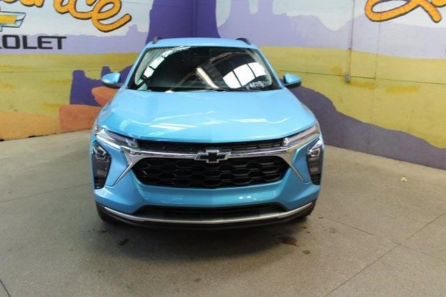 new 2025 Chevrolet Trax car, priced at $24,712