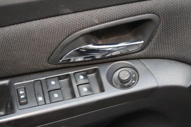 used 2016 Chevrolet Cruze Limited car, priced at $11,900