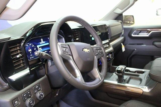 new 2025 Chevrolet Silverado 1500 car, priced at $52,611