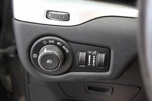 used 2016 Jeep Cherokee car, priced at $13,300
