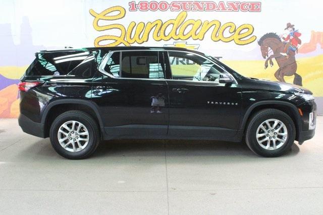 used 2022 Chevrolet Traverse car, priced at $18,900