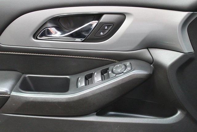 used 2021 Chevrolet Traverse car, priced at $23,900