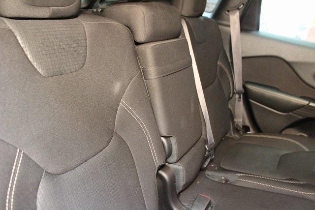 used 2016 Jeep Cherokee car, priced at $14,900