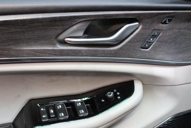 used 2022 Jeep Grand Cherokee car, priced at $39,900