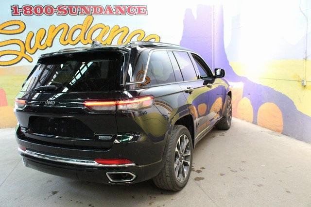 used 2022 Jeep Grand Cherokee car, priced at $39,900