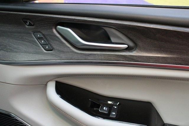 used 2022 Jeep Grand Cherokee car, priced at $39,900