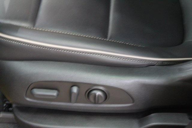 used 2023 Chevrolet Traverse car, priced at $40,900
