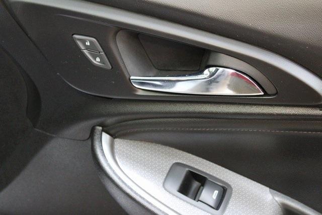 used 2022 Chevrolet Malibu car, priced at $18,900