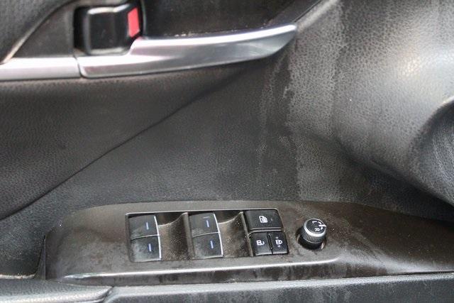 used 2022 Toyota Camry Hybrid car, priced at $29,900