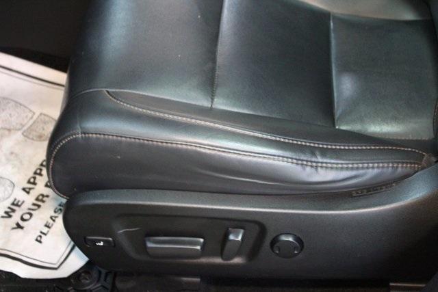 used 2019 Toyota Highlander car, priced at $27,900