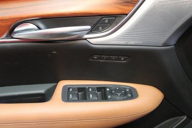 used 2021 Cadillac XT5 car, priced at $31,900