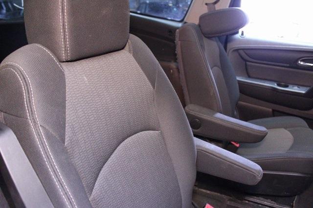 used 2015 Chevrolet Traverse car, priced at $12,900