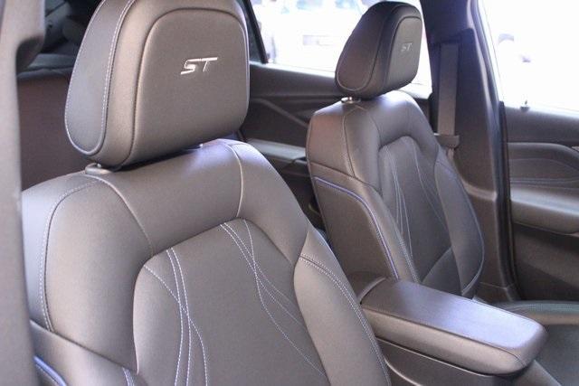 used 2025 Buick Envista car, priced at $25,900