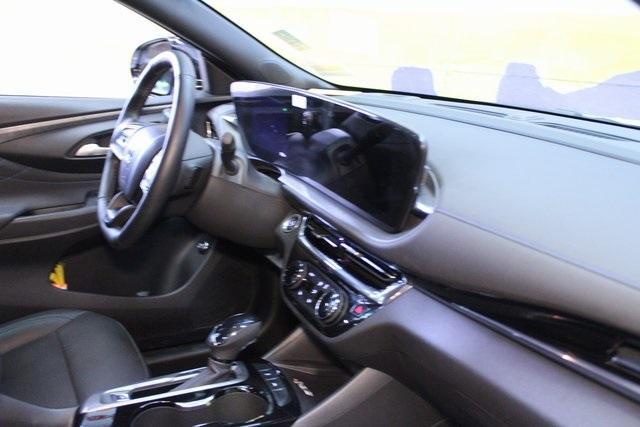 used 2025 Buick Envista car, priced at $25,900