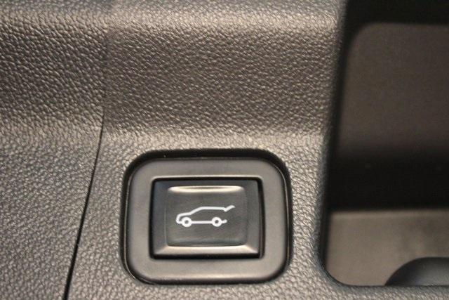 used 2022 GMC Acadia car, priced at $30,900