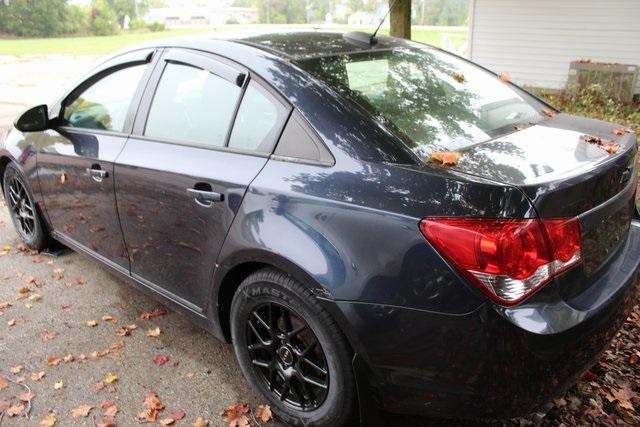 used 2015 Chevrolet Cruze car, priced at $6,900