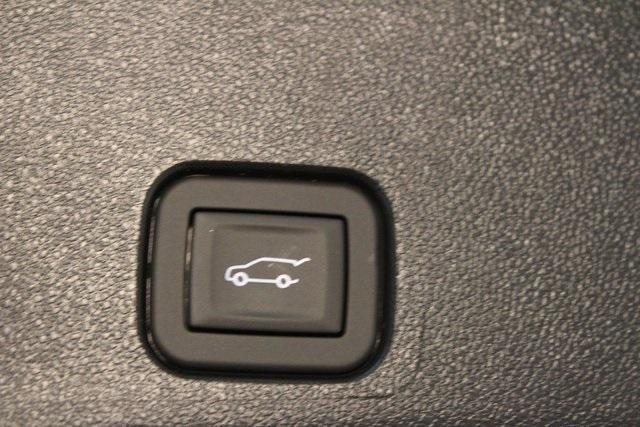 new 2025 Chevrolet Traverse car, priced at $54,747