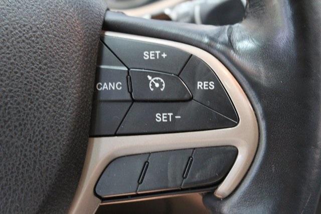 used 2016 Jeep Cherokee car, priced at $13,400