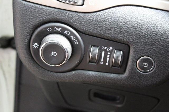 used 2016 Jeep Cherokee car, priced at $13,400