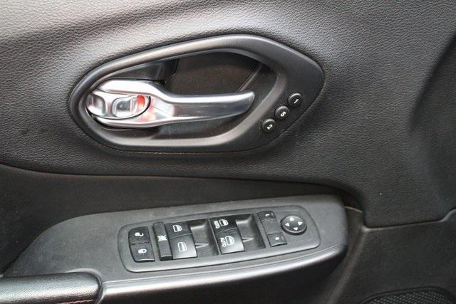 used 2019 Jeep Cherokee car, priced at $18,900