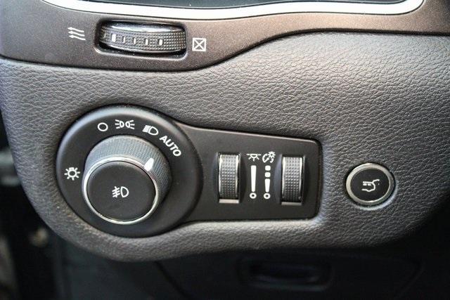 used 2019 Jeep Cherokee car, priced at $18,900