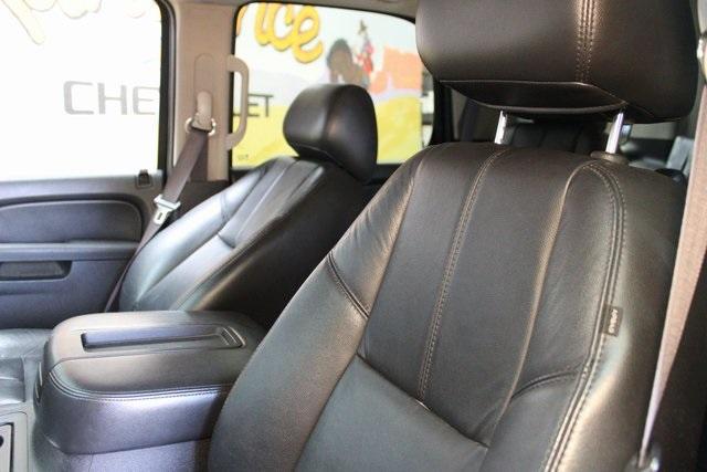 used 2011 GMC Yukon car, priced at $8,900