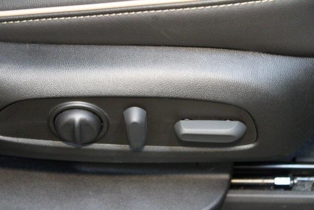 used 2023 Chevrolet Traverse car, priced at $35,500