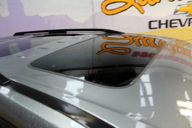 used 2021 Chevrolet Traverse car, priced at $32,500