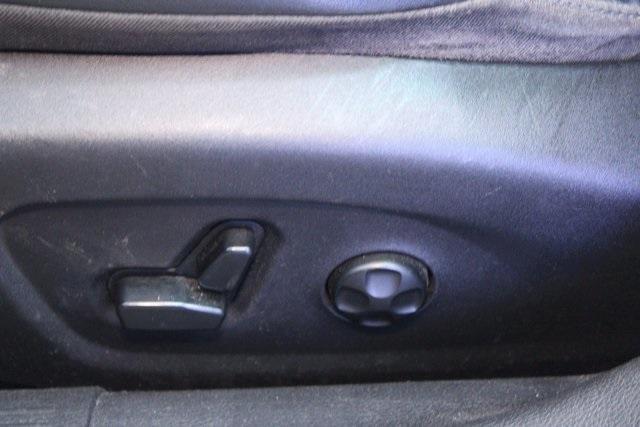 used 2015 Chrysler 200 car, priced at $10,900