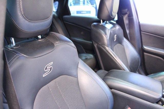 used 2015 Chrysler 200 car, priced at $10,900