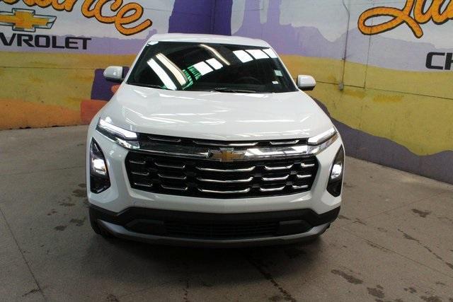 new 2026 Chevrolet Equinox car, priced at $32,336