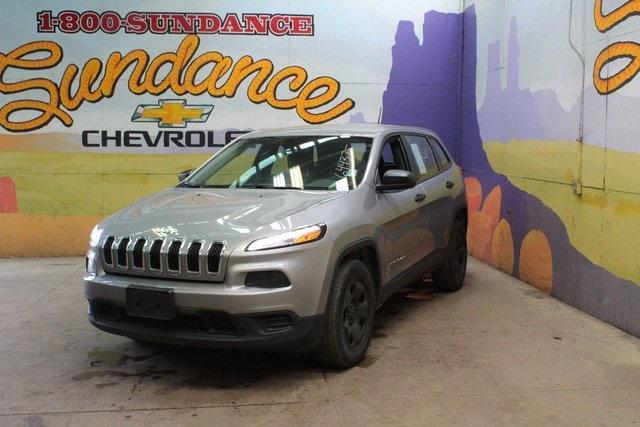 used 2015 Jeep Cherokee car, priced at $9,900