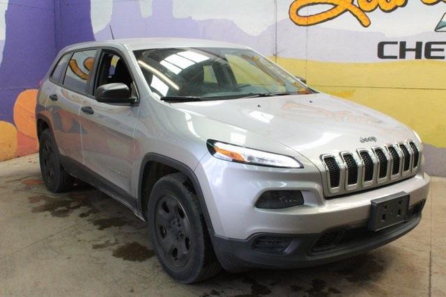 used 2015 Jeep Cherokee car, priced at $9,900
