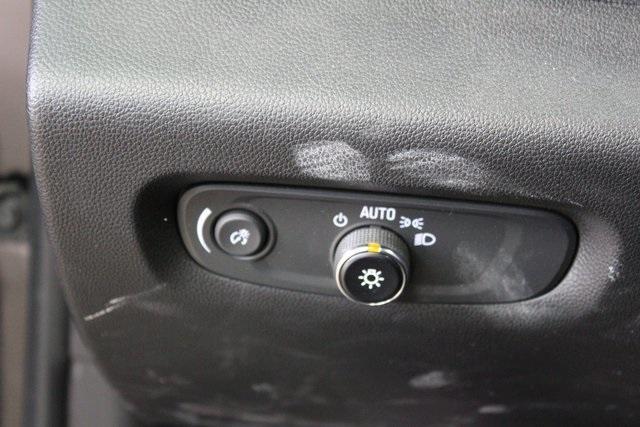 used 2023 Chevrolet Traverse car, priced at $40,900