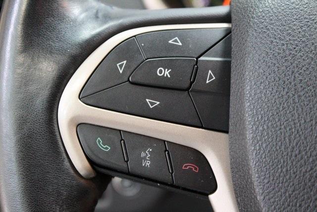 used 2016 Jeep Cherokee car, priced at $15,900