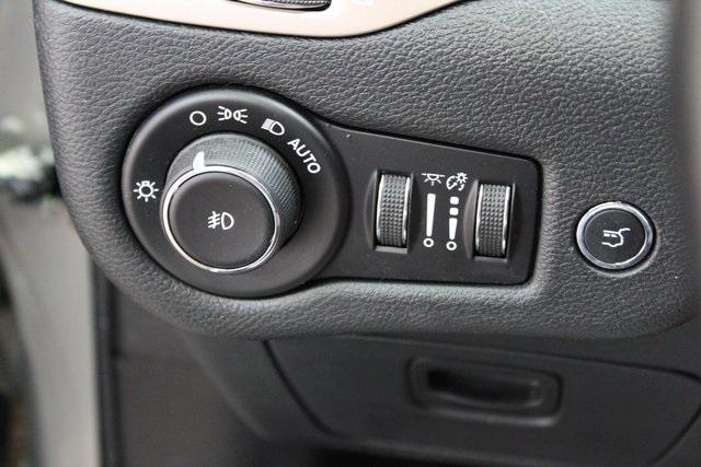 used 2016 Jeep Cherokee car, priced at $15,900