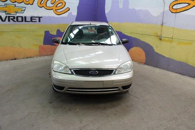 used 2007 Ford Focus car, priced at $2,900