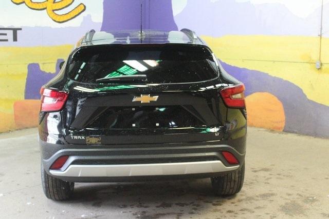 new 2025 Chevrolet Trax car, priced at $23,432