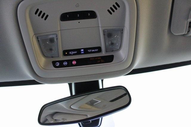 used 2021 Chevrolet Traverse car, priced at $24,900