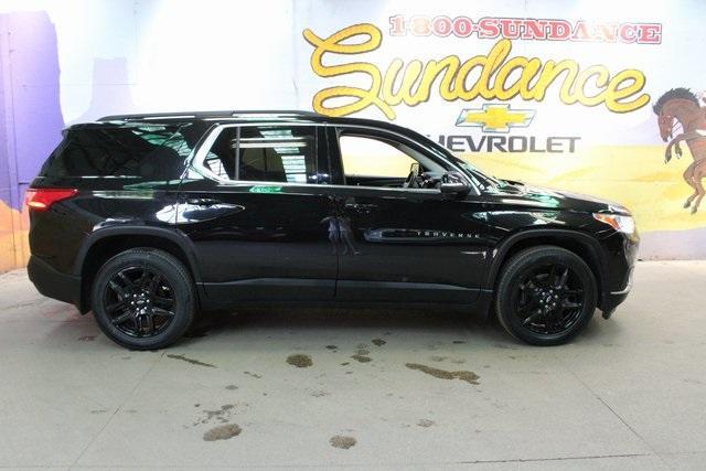 used 2021 Chevrolet Traverse car, priced at $24,900