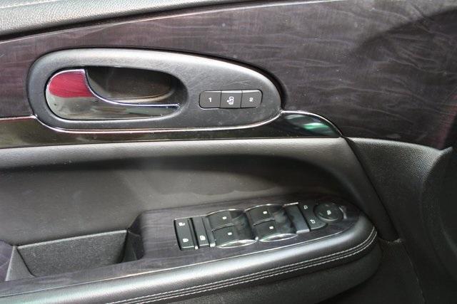used 2015 Buick Enclave car, priced at $12,900