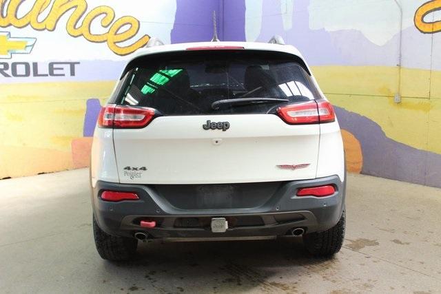 used 2015 Jeep Cherokee car, priced at $15,900