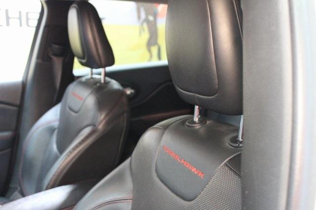 used 2015 Jeep Cherokee car, priced at $15,900
