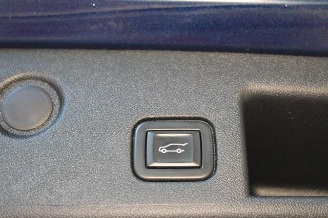 used 2022 Chevrolet Equinox car, priced at $25,900