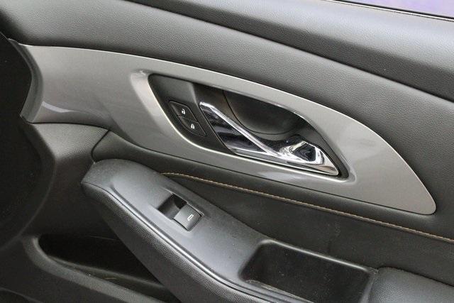 used 2021 Chevrolet Traverse car, priced at $29,900