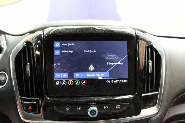 used 2021 Chevrolet Traverse car, priced at $29,900