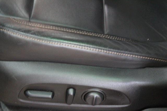 used 2021 Chevrolet Traverse car, priced at $29,900