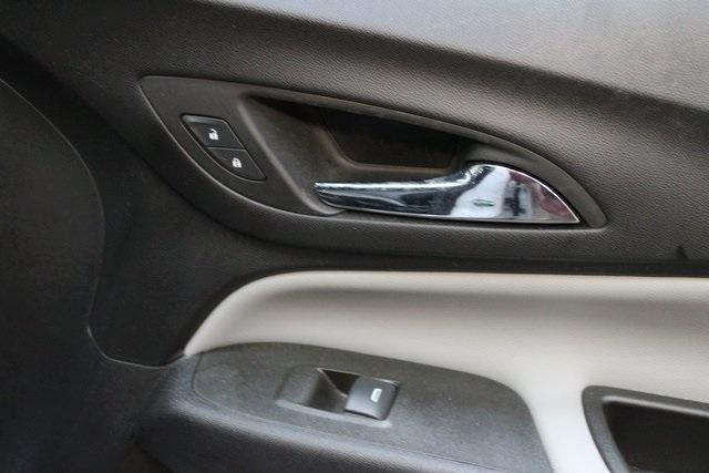 used 2023 Chevrolet Equinox car, priced at $21,900