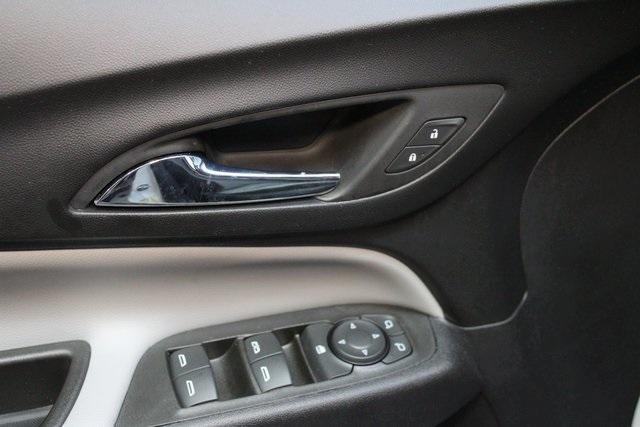 used 2023 Chevrolet Equinox car, priced at $21,900