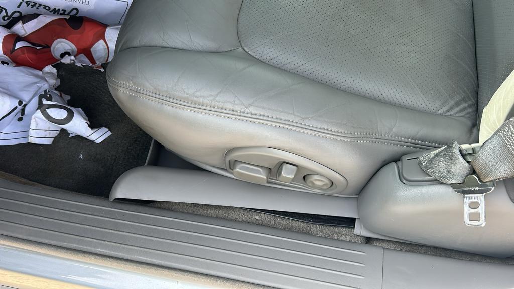 used 2001 Cadillac Seville car, priced at $6,995